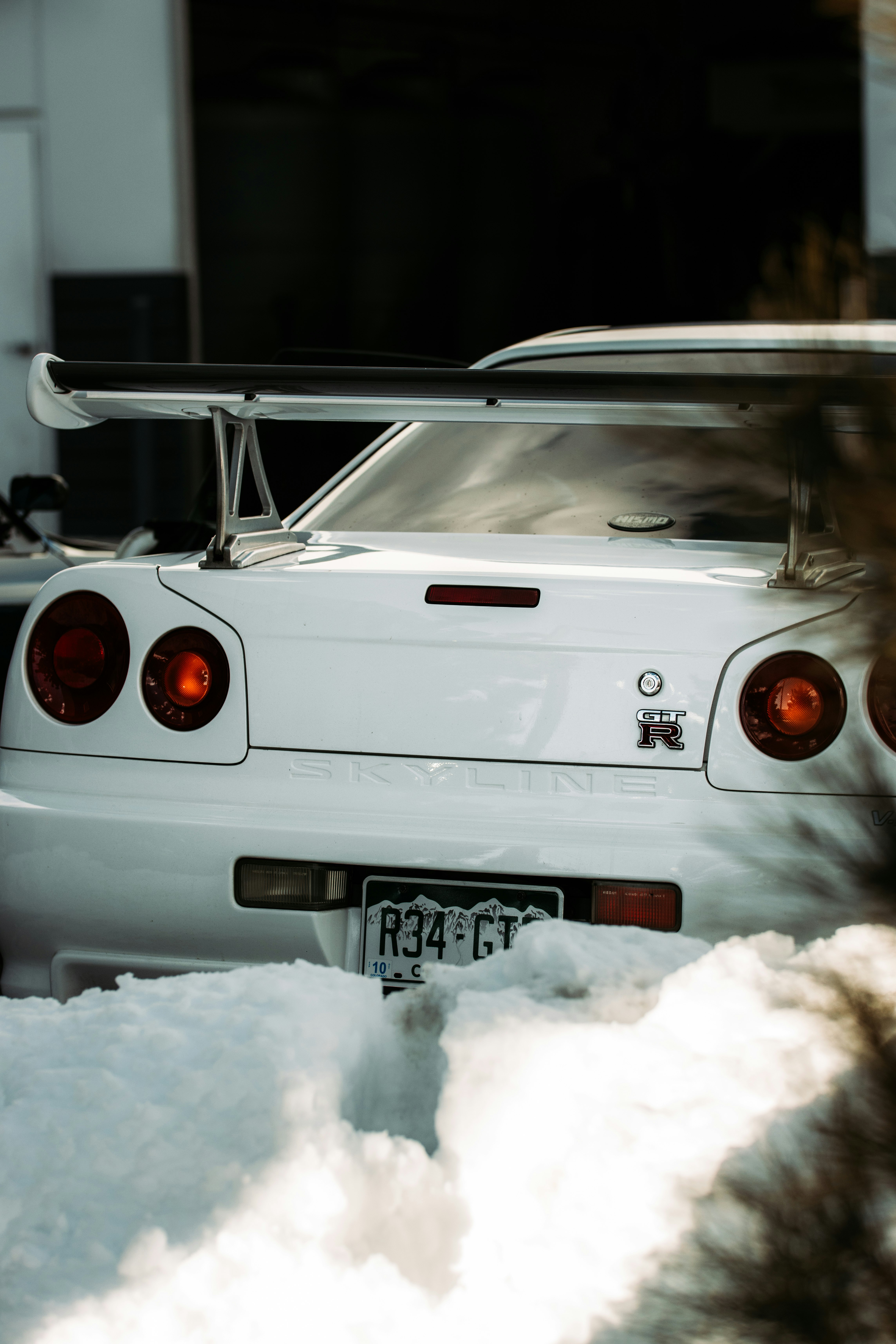 white bmw m 3 coupe